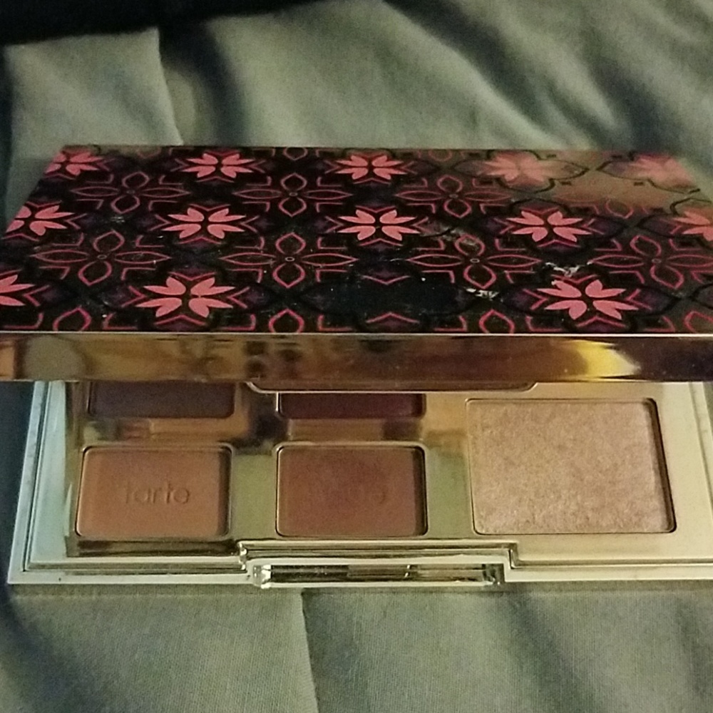 Tarte goddess glam palette